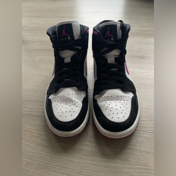 Jordan 1 Mid Magenta - Picture 2 of 6